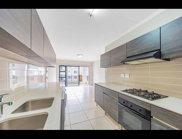 1 BEDROOM APARTMENT FOR SALE IN OLIVEDALE